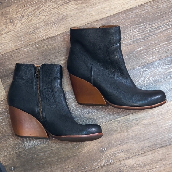 Kork-Ease Black Leather Ankle Booties with Wedge Heel - Picture 4 of 8